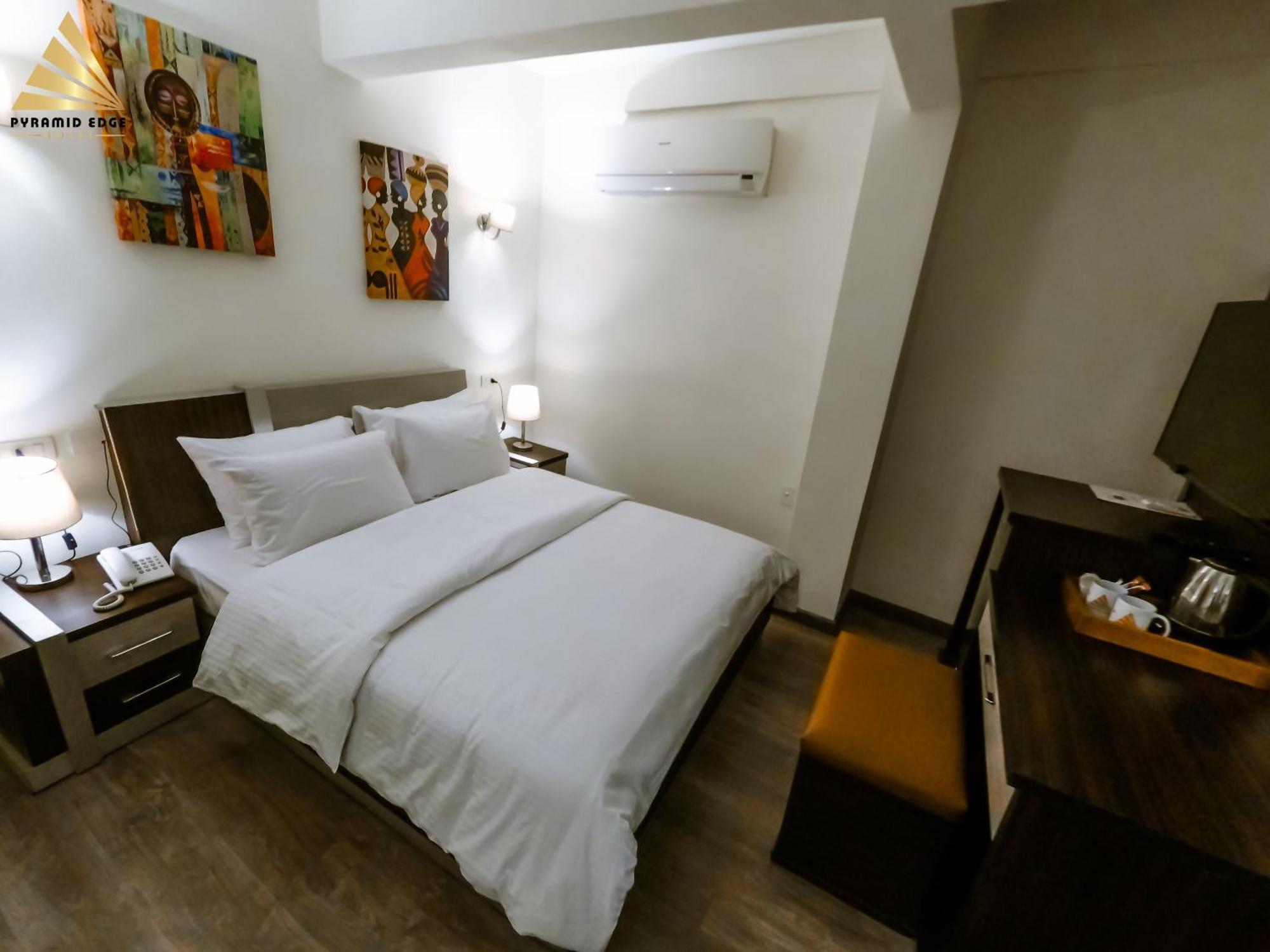 Pyramid Edge Hotel & Exclusive Pyramids View Rooftop Kafret el-Gabal Kültér fotó